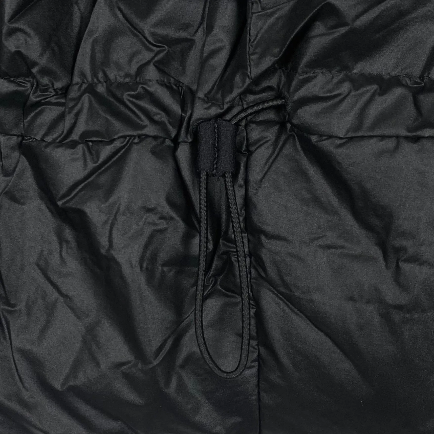 YGEBB 2022 Mock Neck Puffer Jacket In Black